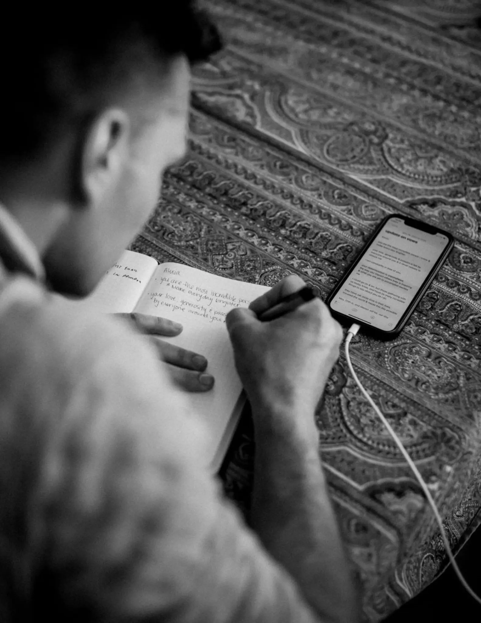 Préparation personnelle et écriture dans un carnet
